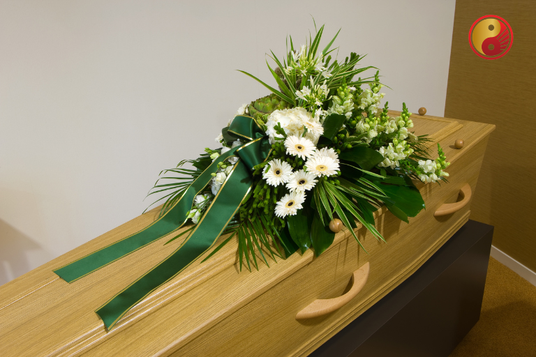 โลงศพคริสต์มีกี่แบบที่นิยมใช้ในประเทศไทย?